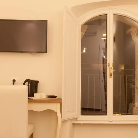 Donna Margherita & Rome