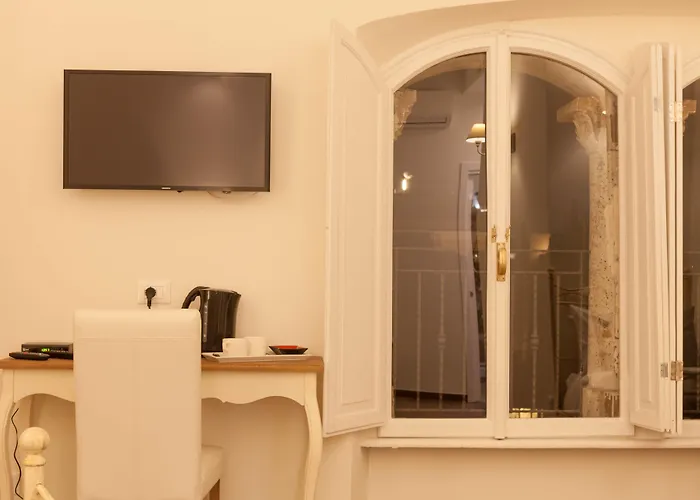 Donna Margherita & Rome